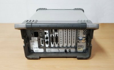 Анализатор коэффициента шума Agilent N8973A, с поверкой (демонстрационный)